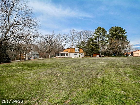 3rd image of 1535 Clover Dr