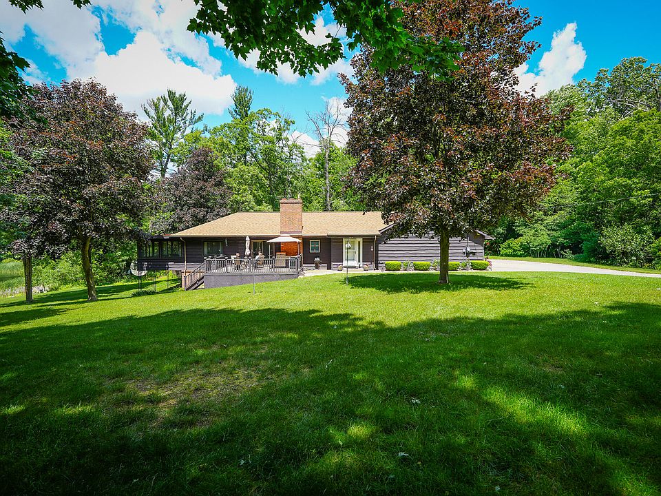 1st image of 9411 Maple Hill Rd