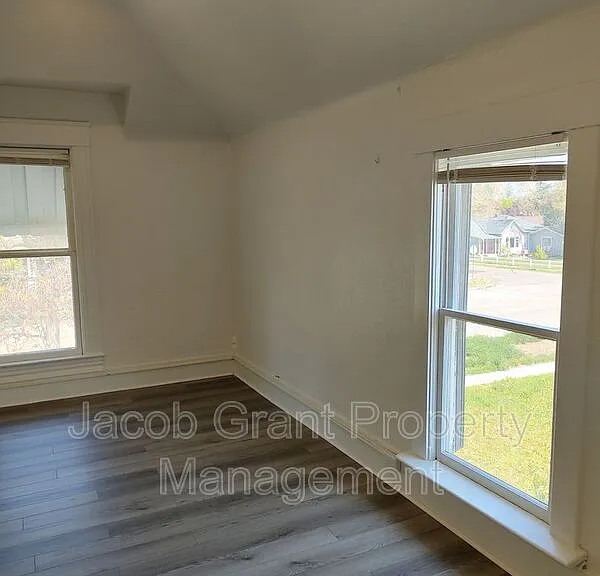 66 N Stout Ave #2 — Photo 3