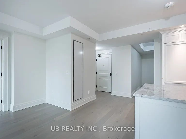 1451 Wellington St W #311 — Photo 10