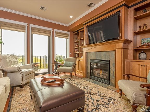 5th image of 505 Broadway Ave #407