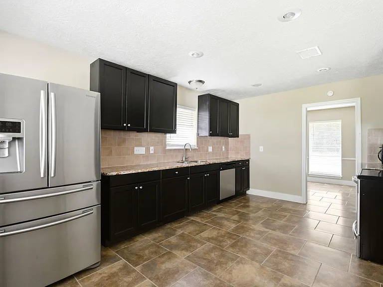1511 Sungail Dr — Photo 14