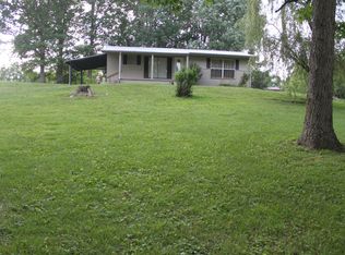3392 Phillips Flats Rd, Oneida, TN 37841
