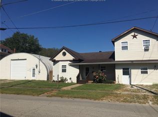 949 Harrison St, Milton, WV 25541