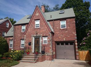357 Weld St, West Roxbury, MA 02132