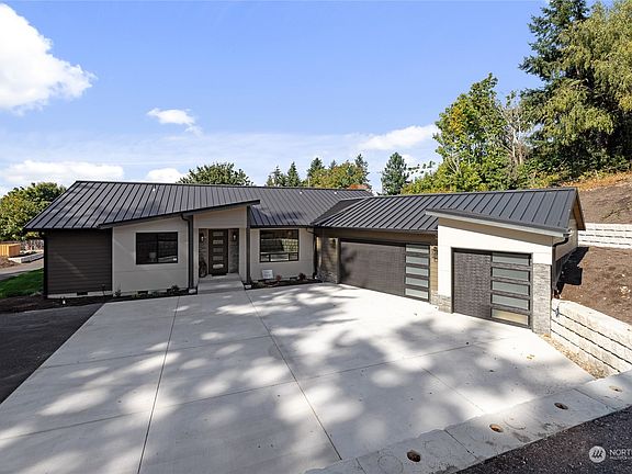 5th image of 7702 6th Avenue
