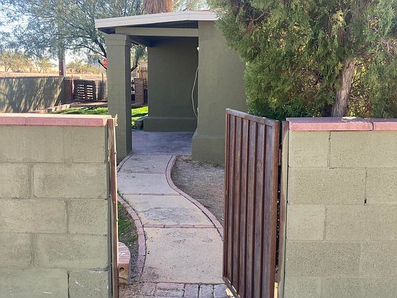 3rd image of 801 W Calle Adelanto #A