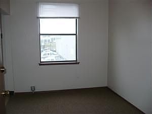 4th image of 540 4th St APT 1