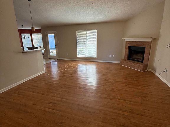 2nd image of 1067 Parkview Cir S #S