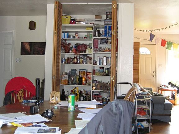 5th image of 556 Princeton Pl