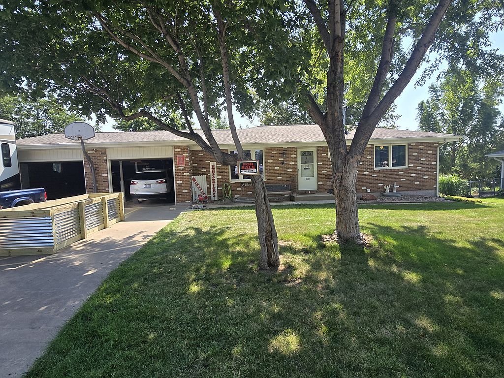 300 Elk Creek Rd - Property Image