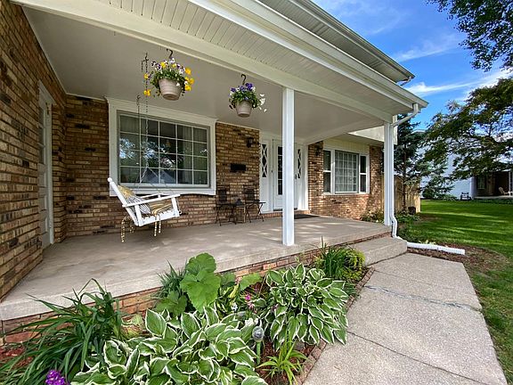 2nd image of 2506 Dorset Dr