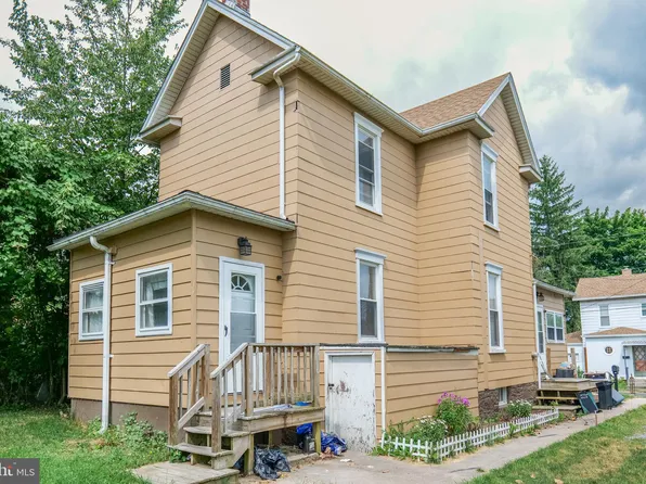 84 Hill St, Frostburg, MD 21532