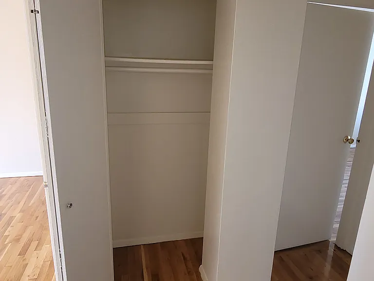 1264 Sheridan Ave #6F — Photo 10