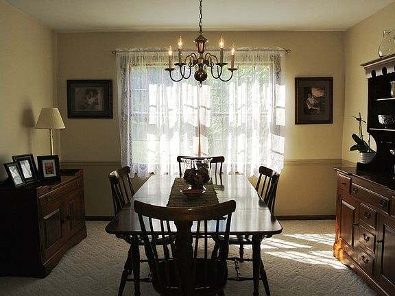 5th image of 171 Caribou Dr