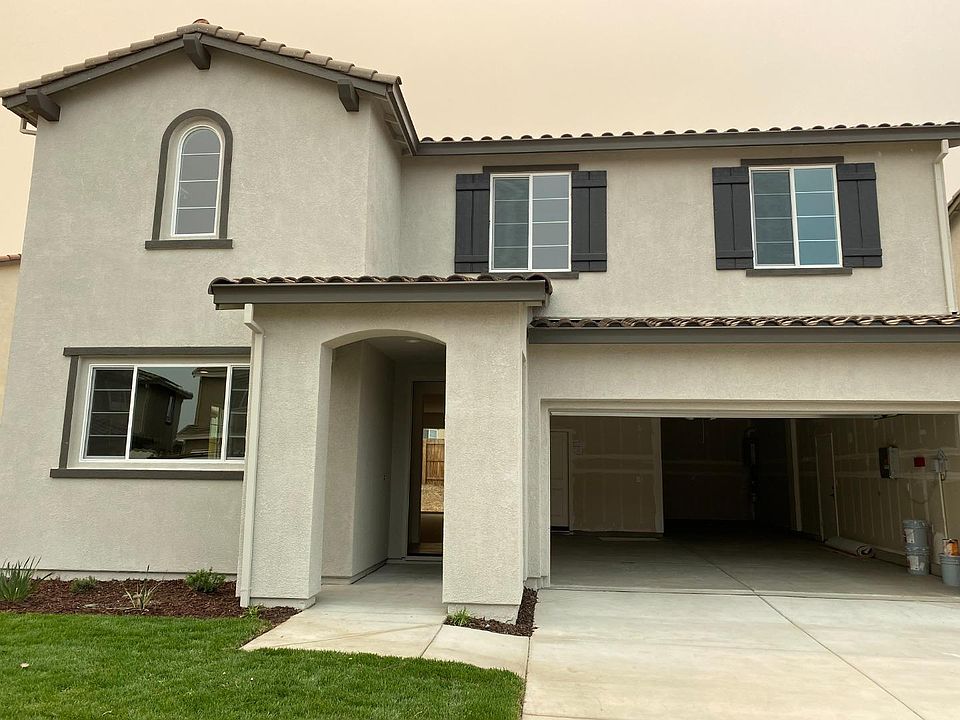 1st image of 559 Lovejoy Ln