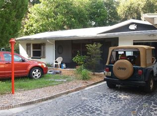 1049 N Bent Oak Ter, Crystal River, FL 34429