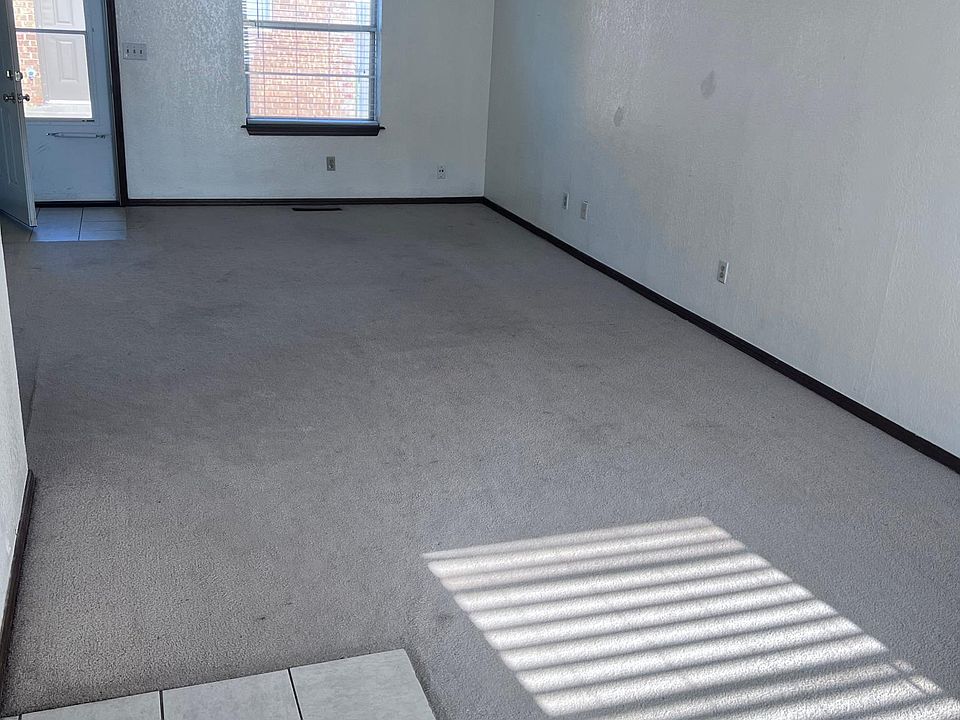 1st image of 19 Adams Ave NE #2