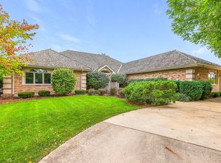 25 Ruffled Feathers Dr, Lemont, IL 60439