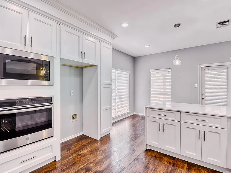 22503 Madison Park — Photo 16