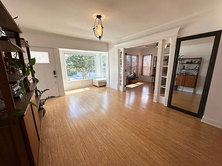 715 N Richman Ave — Photo 3