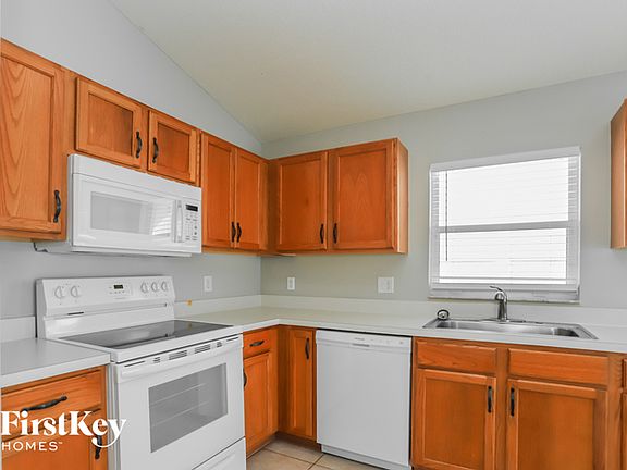 4th image of 10450 Hunters Haven Blvd