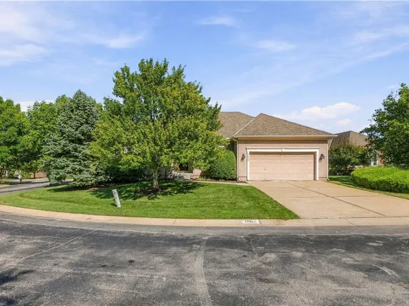 14325 Manor Ct, Leawood, KS 66224