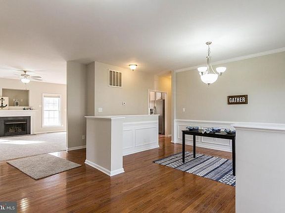 4th image of 10712 Tricia Pl
