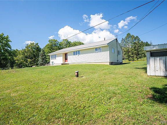 3rd image of 9943 Cottage Nashville Rd
