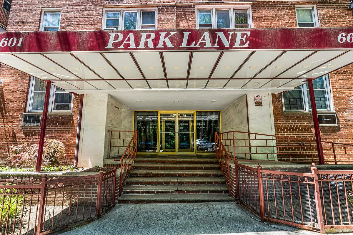 6601 Broadway Unit 1F  