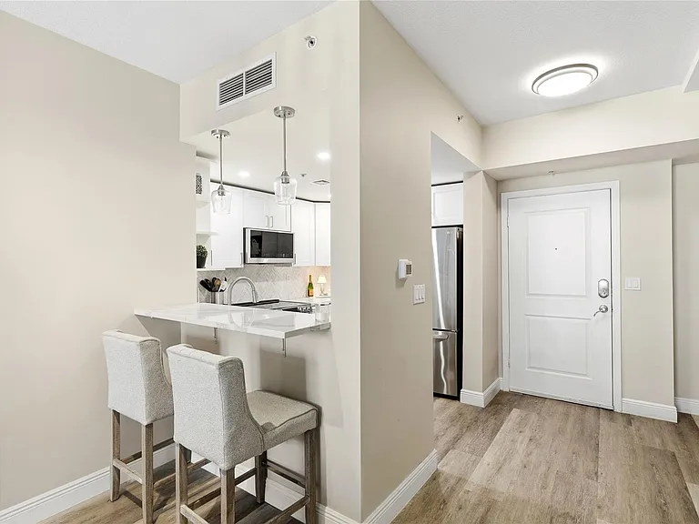 511 SE 5th Ave #2122 — Photo 8