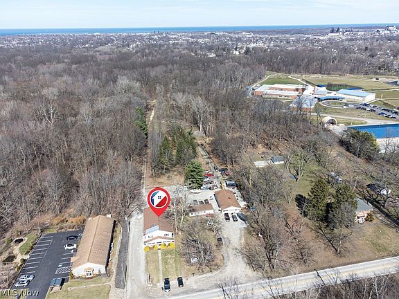 5th image of 380 N Ridge Rd W