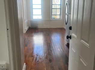 373 Montauk Ave #4, Brooklyn, NY 11208