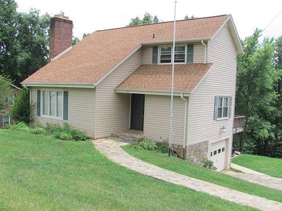 1st image of 100 Bramblewood Dr