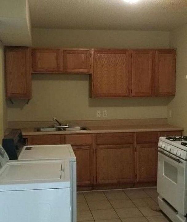 2nd image of 2708 Bryant Ave N