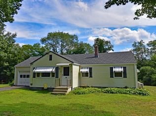 18 John St, Easthampton, MA 01027