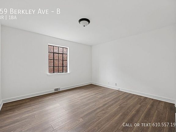 4th image of 159 Berkley Ave Unit B