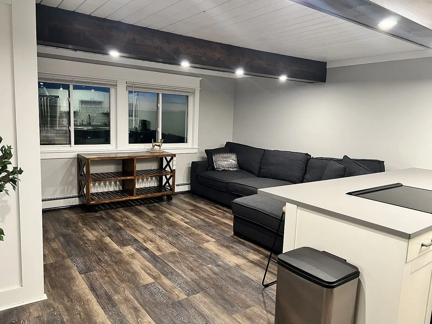 Delmar Court — Photo 3