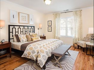 33 Gerry Rd, Chestnut Hill, MA 02467