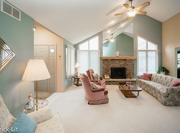 4th image of 10484 Brookridge Creek Dr