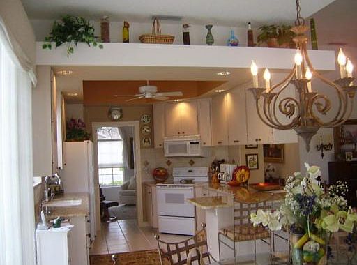 2nd image of 8244 SE Palm Hammock Ln