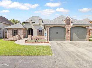304 Kelsea Dr, Broussard, LA 70518