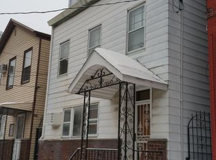 104 Elm St, Newark, NJ 07105
