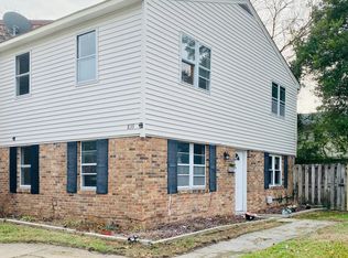835 N Buckingham Ct, Virginia Beach, VA 23462
