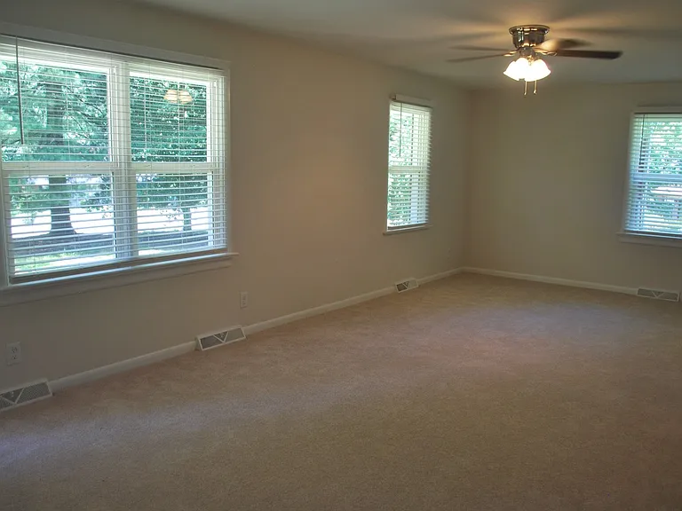 8030 Willow Ave — Photo 9