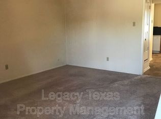 1401B Courtney Pl, Cleburne, TX 76033