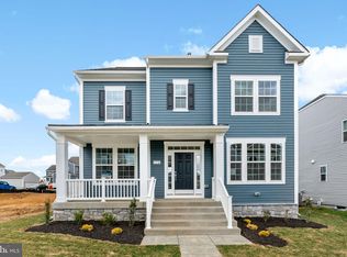 172 Silverleaf Dr, Charles Town, WV 25414