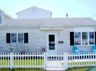 106 E Denver Ave, Wildwood Crest, NJ 08260