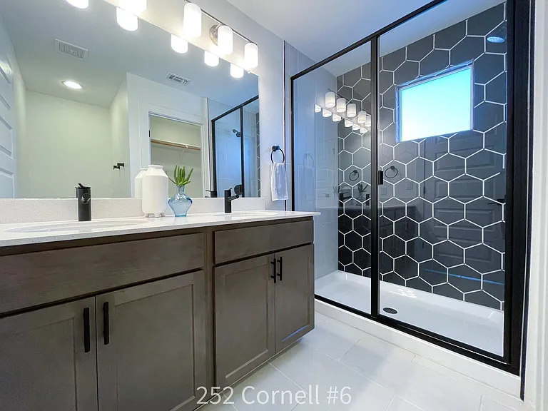 Main bathroom