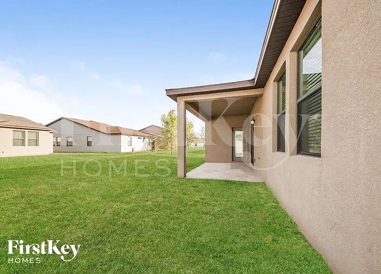 4705 Blackthorn Cir — Photo 14